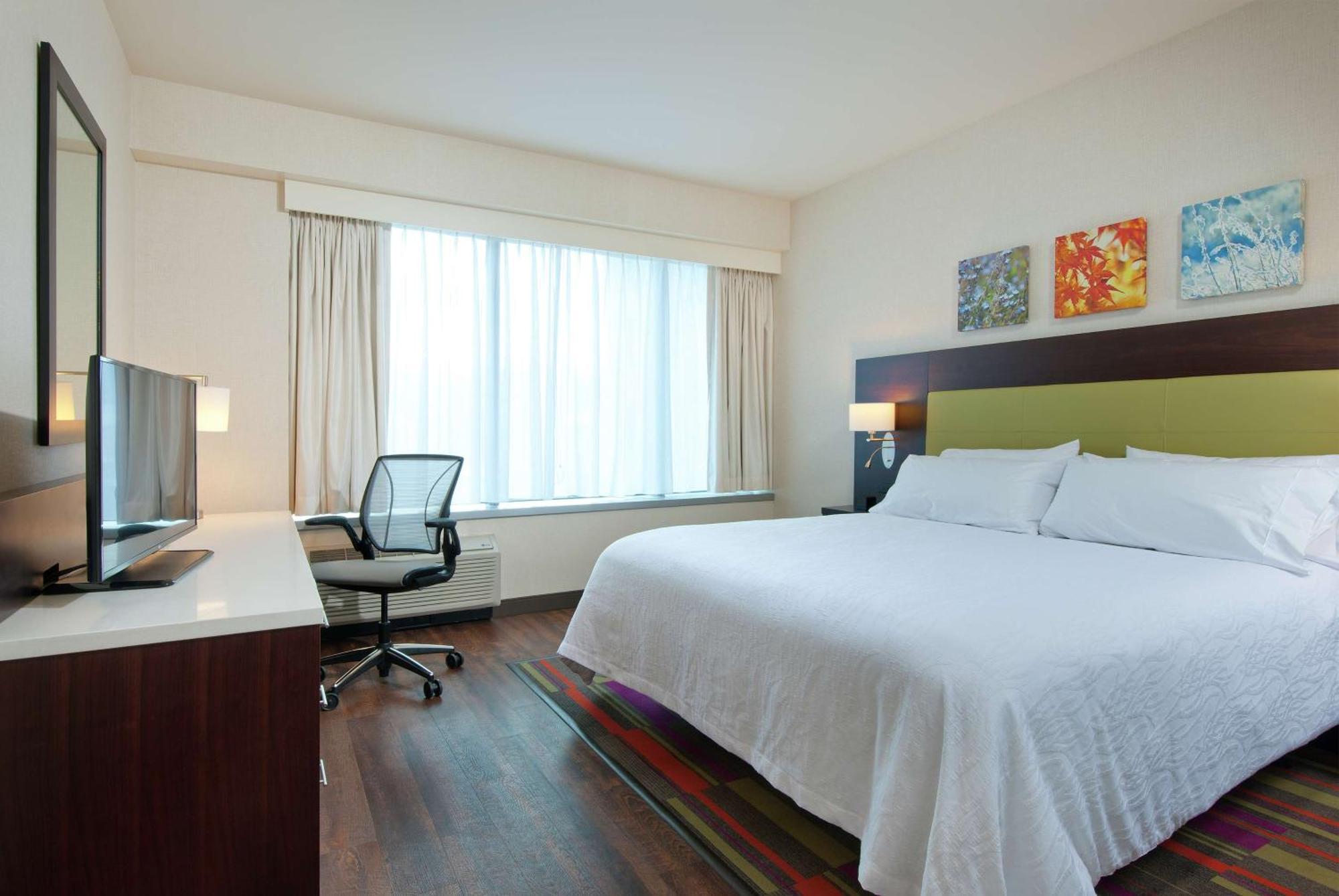 Hilton Garden Inn Pittsburgh Downtown Exterior photo